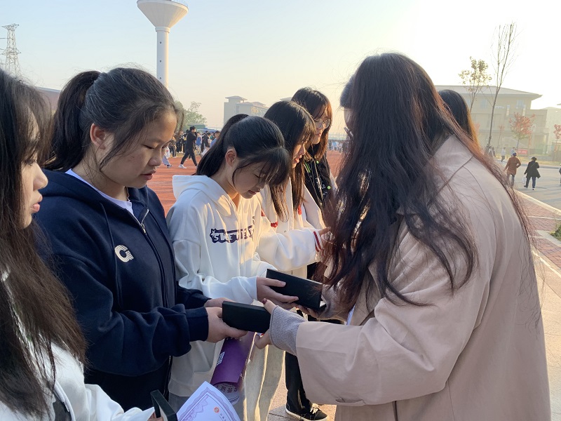 微信图片_202110251637083.jpg