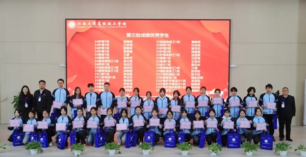 1765506717765283.jpg 640_wx_fmt=jpeg&from=appmsg&tp=webp&wxfrom=5&wx_lazy=1 (21).jpg